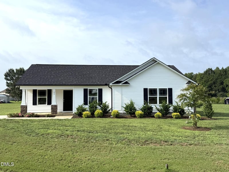 186 Pate Landing Dr, Selma, NC 27576