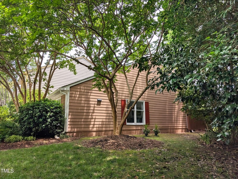 186 St Andrews Ln, Chapel Hill, NC 27517