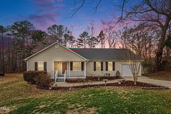 186 Turtle Point Dr, Fuquay Varina, NC 27526