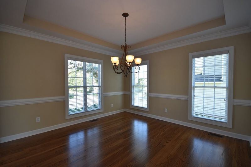 1860 Dunbar Pl, Burlington, NC 27215