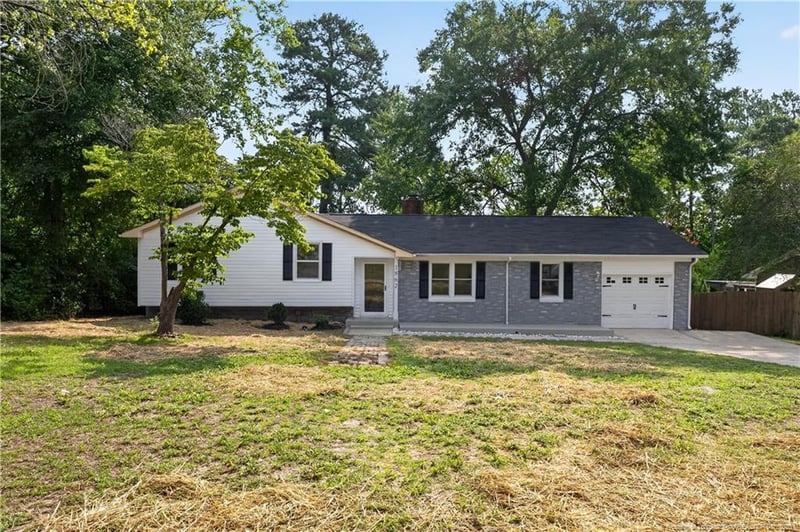 1862 Paisley Ave, Fayetteville, NC 28304