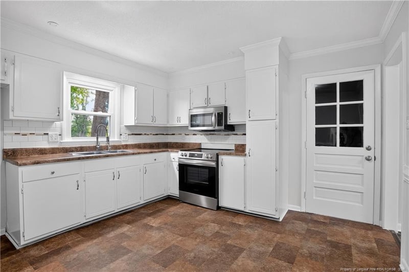 1862 Paisley Ave, Fayetteville, NC 28304