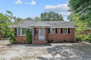 1863 Broadell Dr, Fayetteville, NC 28301
