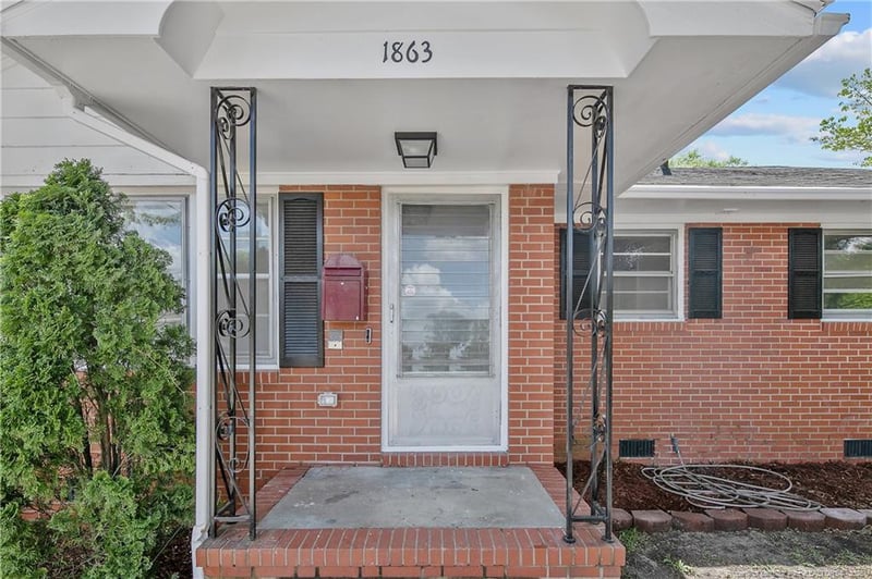 1863 Broadell Dr, Fayetteville, NC 28301
