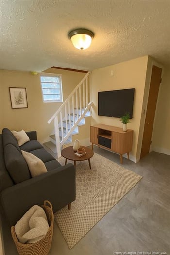 1863 Broadell Dr, Fayetteville, NC 28301