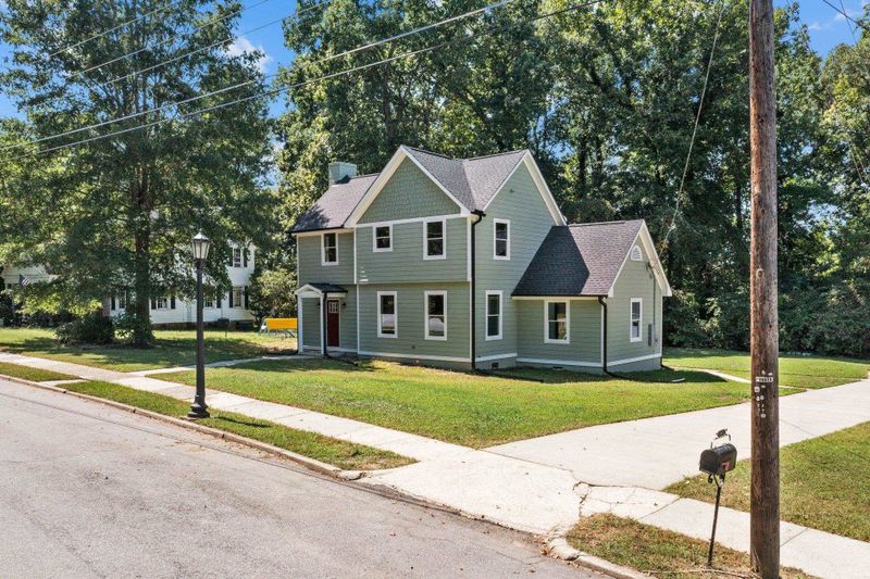 1863 Executive Ln, Roxboro, NC 27573