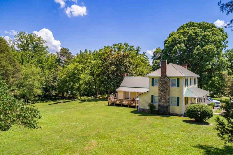 1864 Manns Chapel Rd, Pittsboro, NC 27312