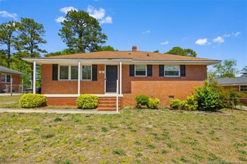 1868 Gola Dr, Fayetteville, NC 28301