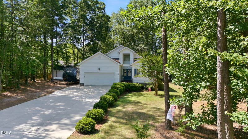 187 Buckaroo Dr, Louisburg, NC 27549