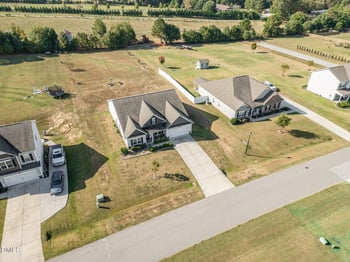 187 Highland Rhodes Dr, Clayton, NC 27520