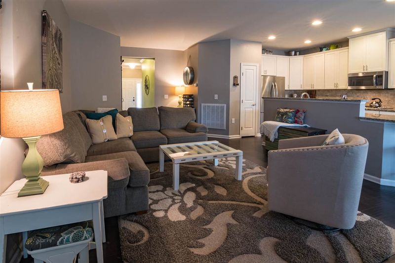 187 Honeybee Tc, Clayton, NC 27520
