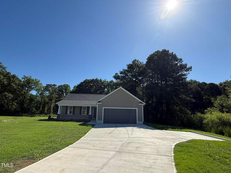 187 Oakfield Trace Dr, Four Oaks, NC 27524