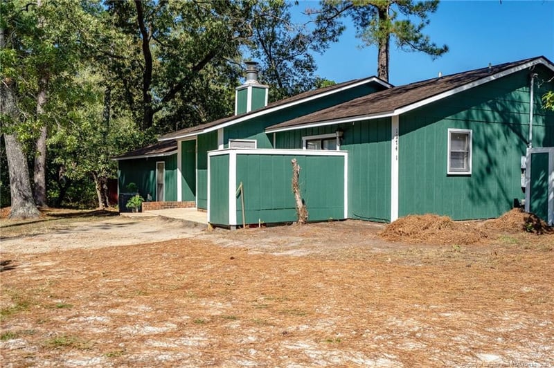 1874 Rim Rd, Fayetteville, NC 28314