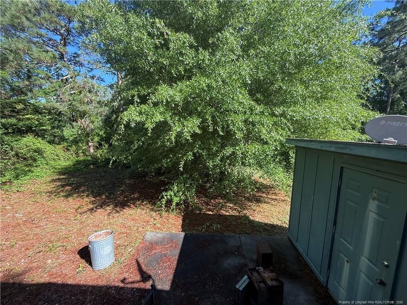 1876 Gola Dr, Fayetteville, NC 28301