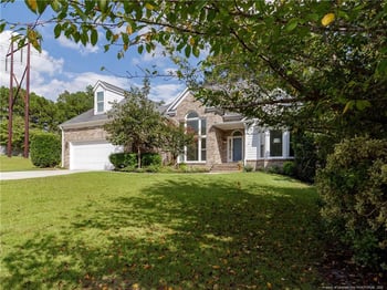 1876 Spiralwood Dr, Fayetteville, NC 28304