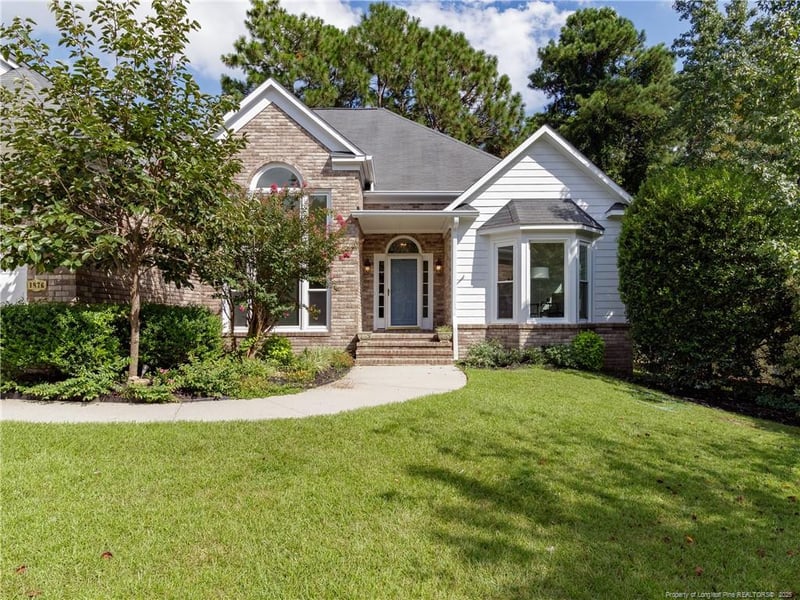 1876 Spiralwood Dr, Fayetteville, NC 28304