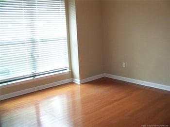 1878 Tryon Dr, Fayetteville, NC 28303