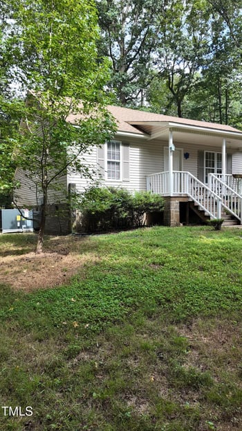 188 Bridges Ln, Youngsville, NC 27596