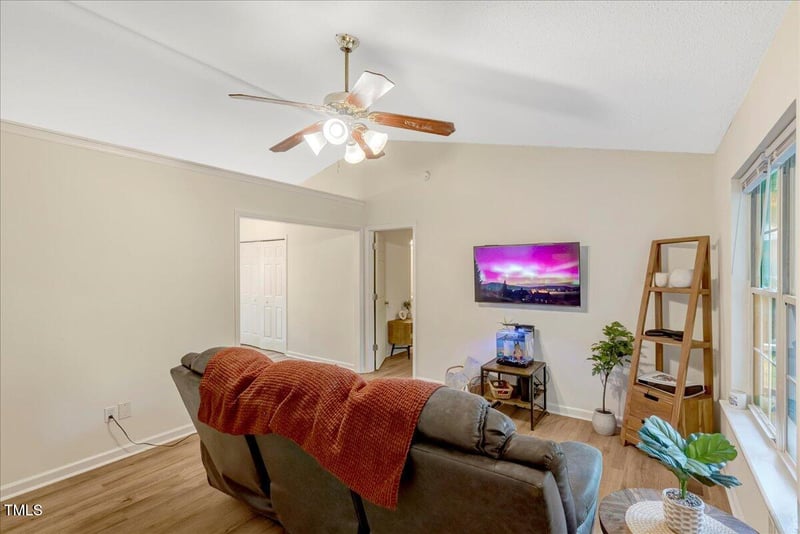 188 Bridges Ln, Youngsville, NC 27596