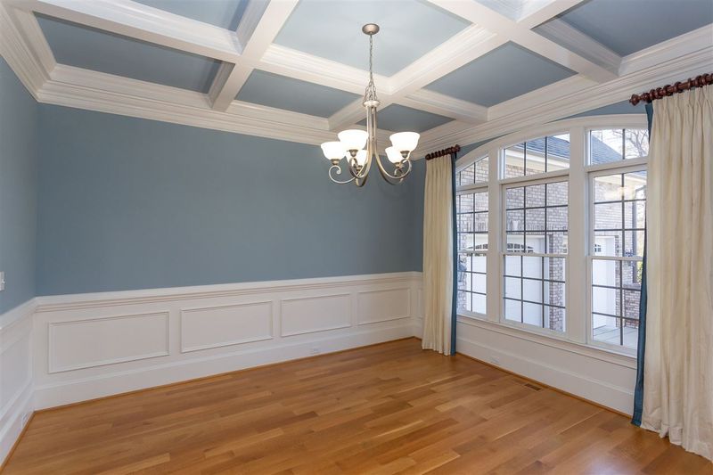 188 Davis Love, Chapel Hill, NC 27517
