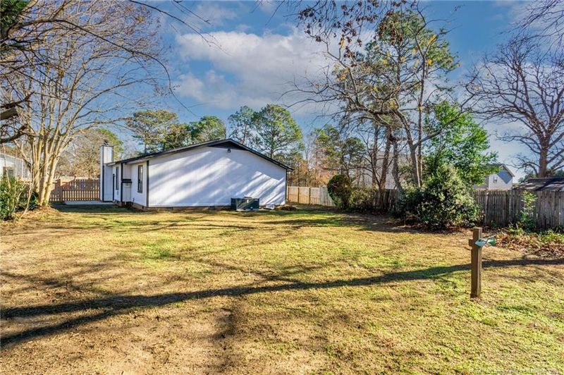 1886 Frankie Ave, Fayetteville, NC 28304