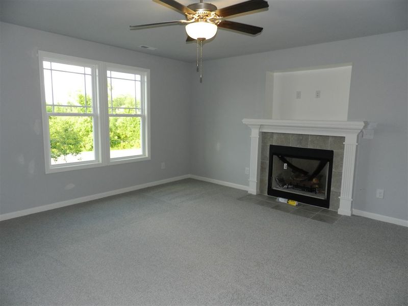 189 Cornfield Ln, Benson, NC 27504