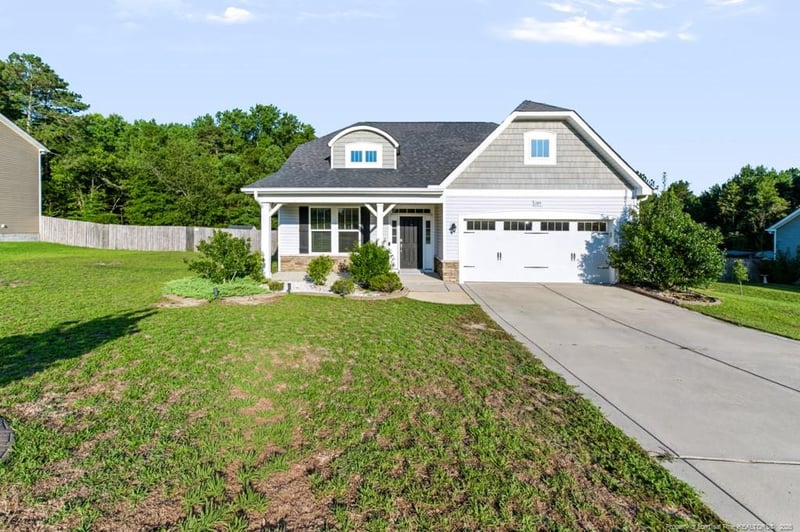 189 Heatherwood Dr, Lillington, NC 27546
