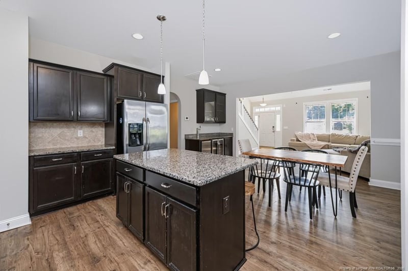 189 Heatherwood Dr, Lillington, NC 27546