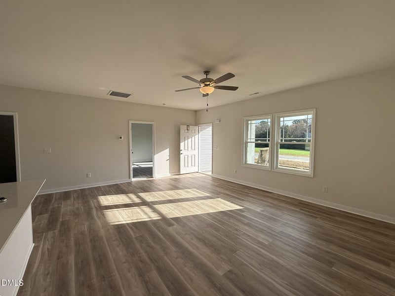 189 Jacobs Ridge Dr, Four Oaks, NC 27524