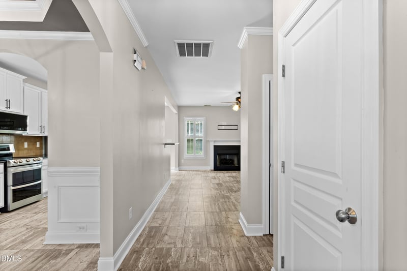 189 Kentucky Derby Ln, Lillington, NC 27546