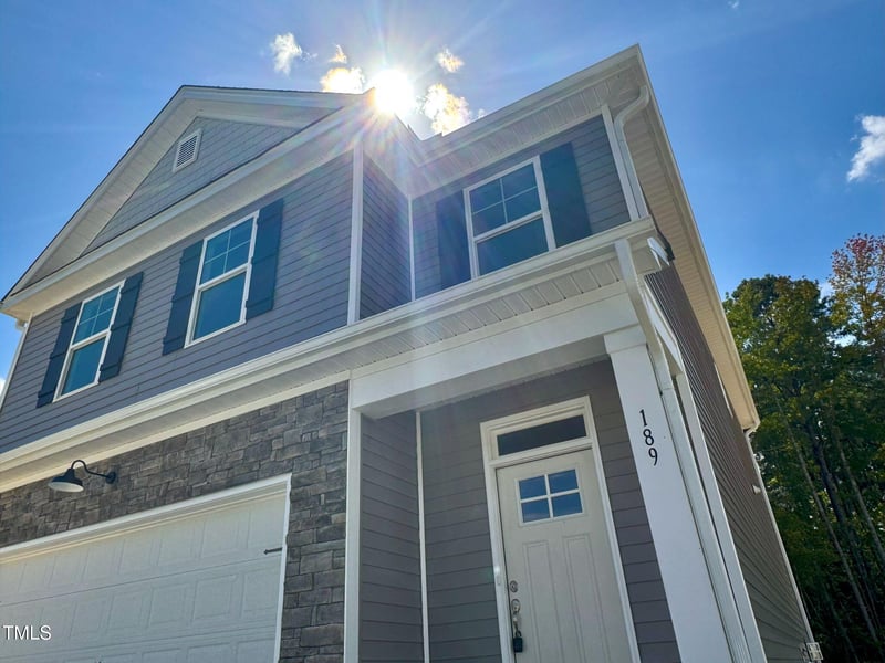 189 Pecan Valley Way, Four Oaks, NC 27524