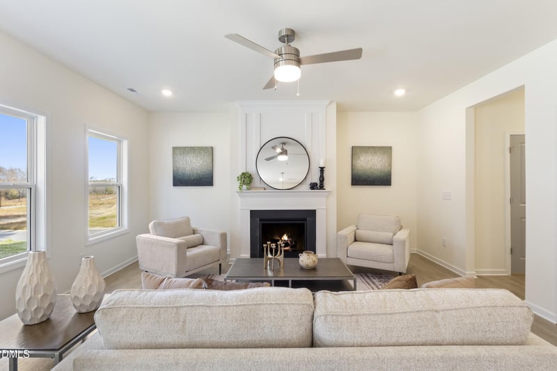 189 Pecan Valley Way, Four Oaks, NC 27524