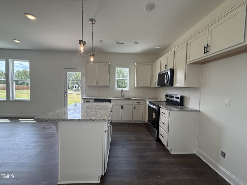 189 Saltgrass Ln, Smithfield, NC 27577