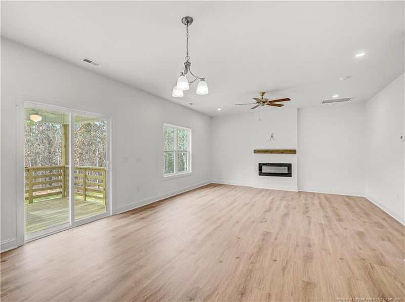 189 Travelers Way, Lillington, NC 27546