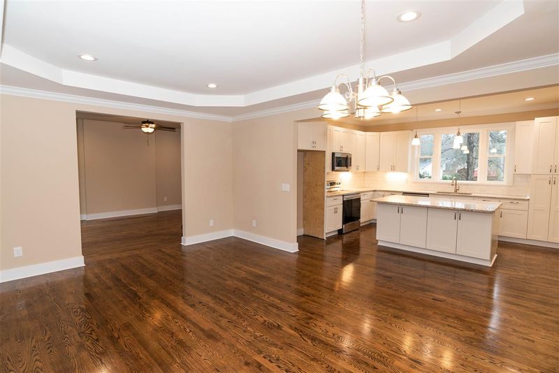 1893 Executive Ln, Roxboro, NC 27573