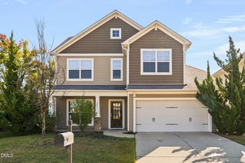 1894 Landstrom Ln, Fuquay Varina, NC 27526