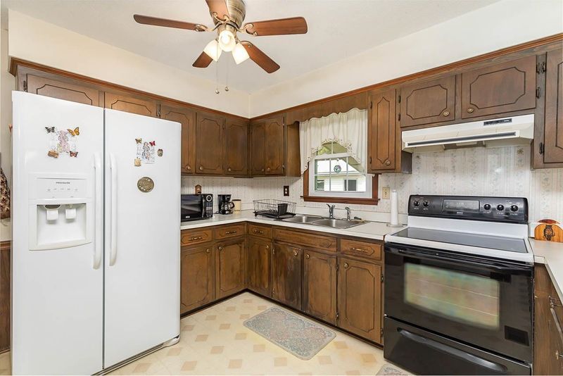 1895 N Us 301 Hw, Selma, NC 27576