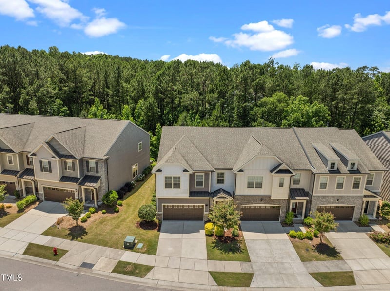 1896 Blue Jay Point, Apex, NC 27502