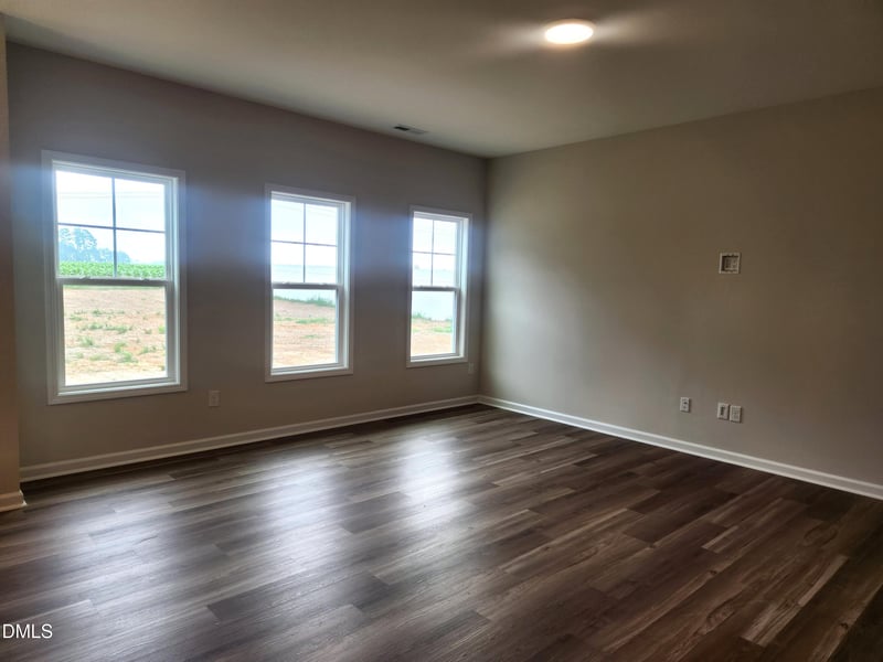 19 Baxley Dr, Dunn, NC 28334