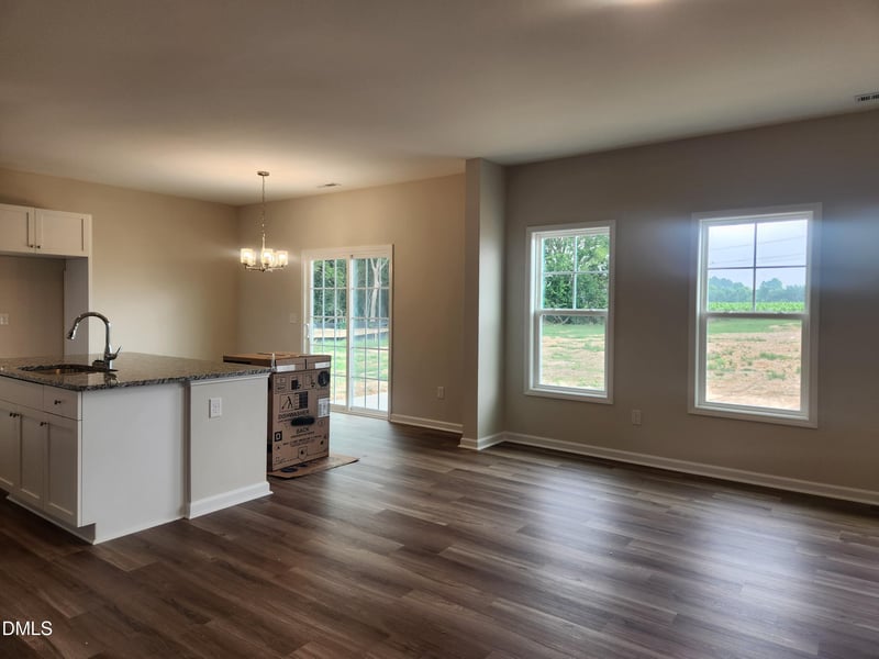 19 Baxley Dr, Dunn, NC 28334