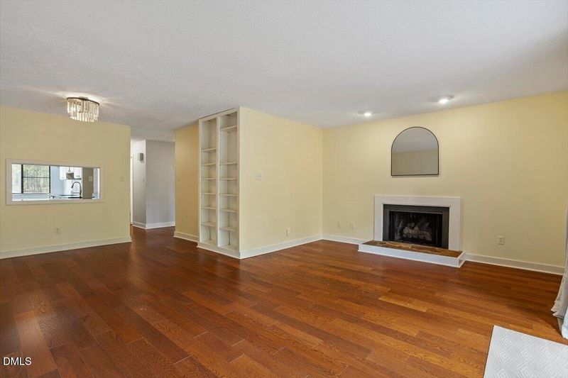 19 Bluff Trl, Chapel Hill, NC 27516