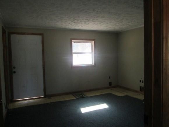 19 Checkers Ln, Lillington, NC 27546