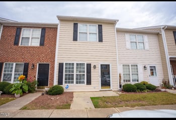19 Cheltenham Dr, Clayton, NC 27520