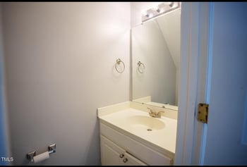 19 Cheltenham Dr, Clayton, NC 27520