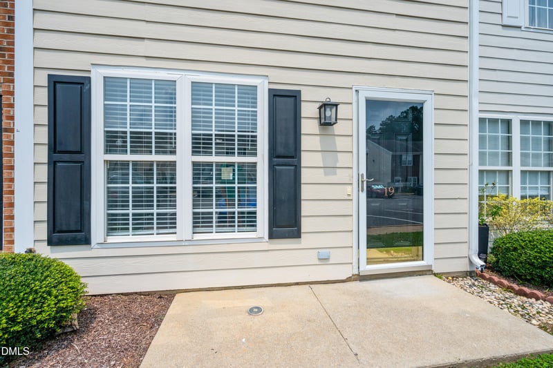 19 Cheltenham Dr, Clayton, NC 27520