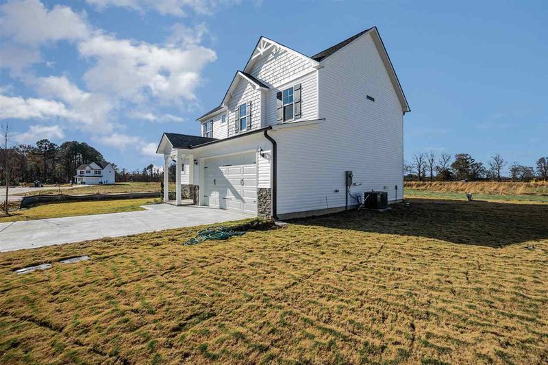 19 N Cinnamon Teal Dr, Selma, NC 27576