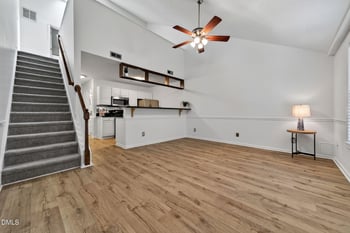 19 Crystal Oaks Ct, Durham, NC 27707