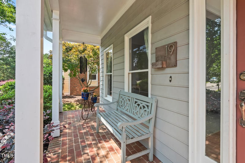 19 Knightsbridge Ct, Durham, NC 27707