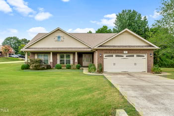 19 Lake Refuge Ct, Angier, NC 27501