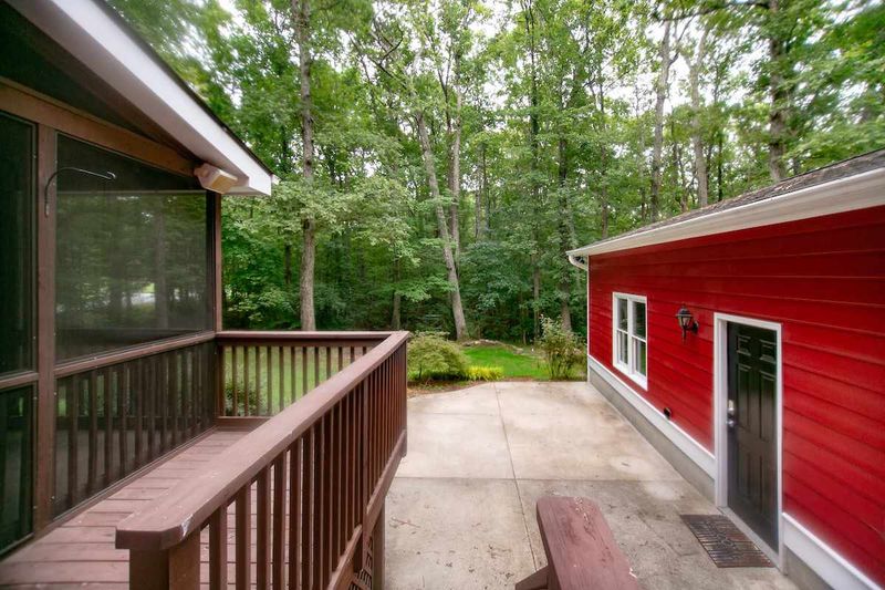 19 Lynbrook Cir, Durham, NC 27712